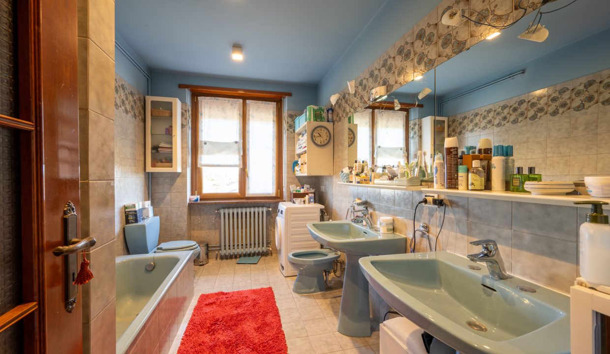 CaseinPiemonte_Barbaresco_TreStelle_Langhe_Immobiliare_barbaresco_nebbiolo_cl-1685_2136