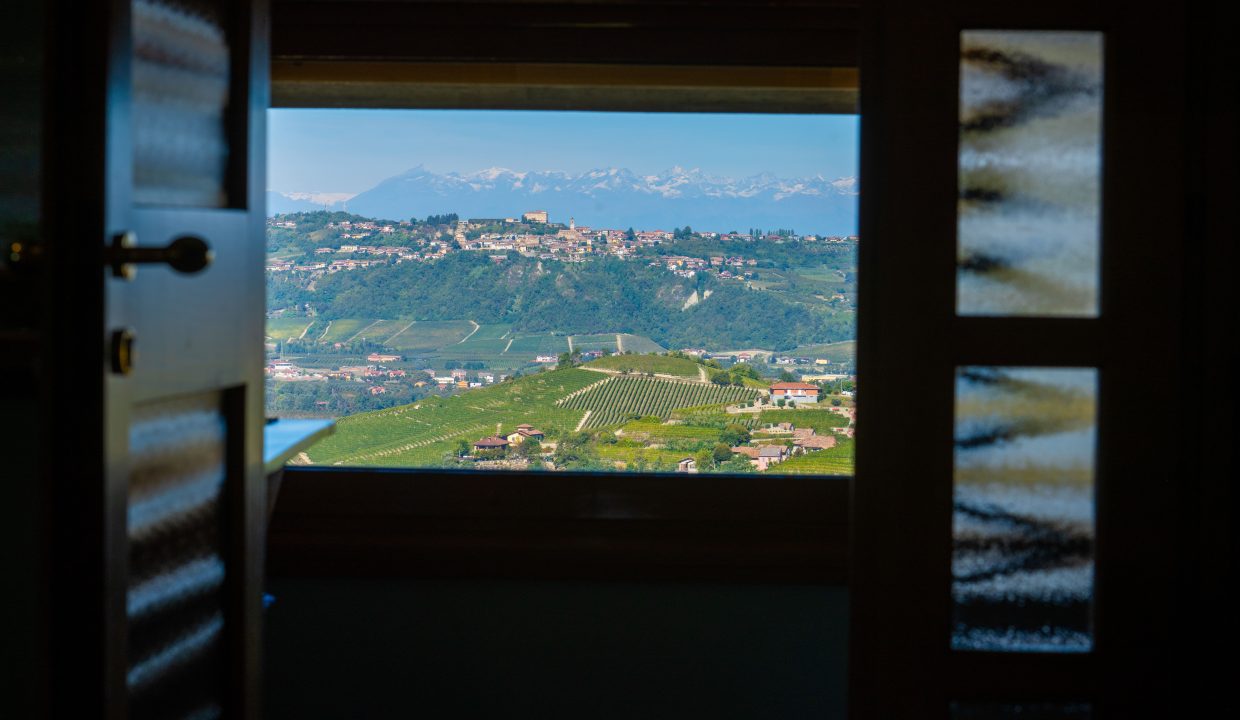 CaseinPiemonte_Barbaresco_TreStelle_Langhe_Immobiliare_barbaresco_nebbiolo_cl-1685_2158