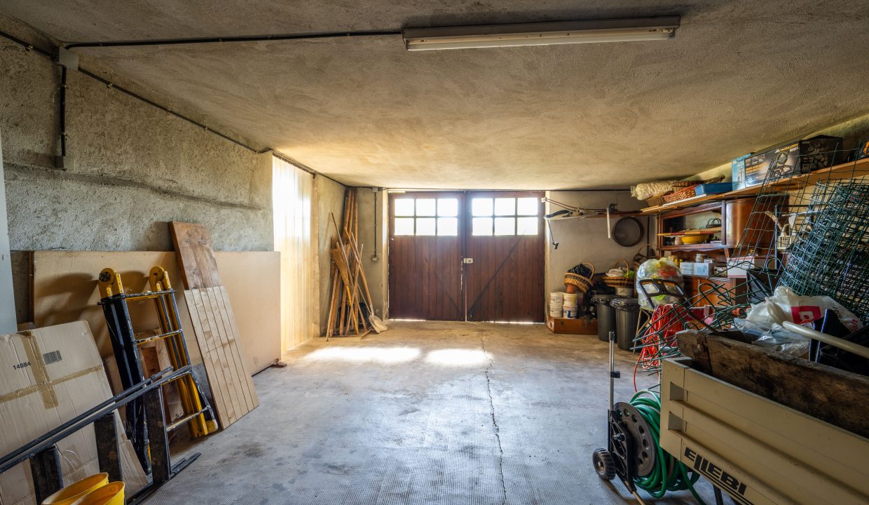 CaseinPiemonte_Barbaresco_TreStelle_Langhe_Immobiliare_barbaresco_nebbiolo_cl-1685_2207