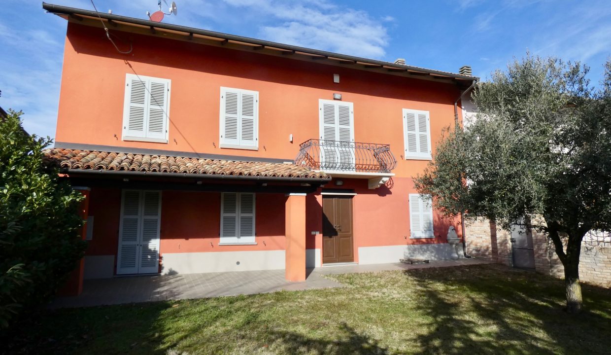 CaseinPiemonte_calosso_Monferrato_Immobiliare_barbera_cr-1689.jpg80760