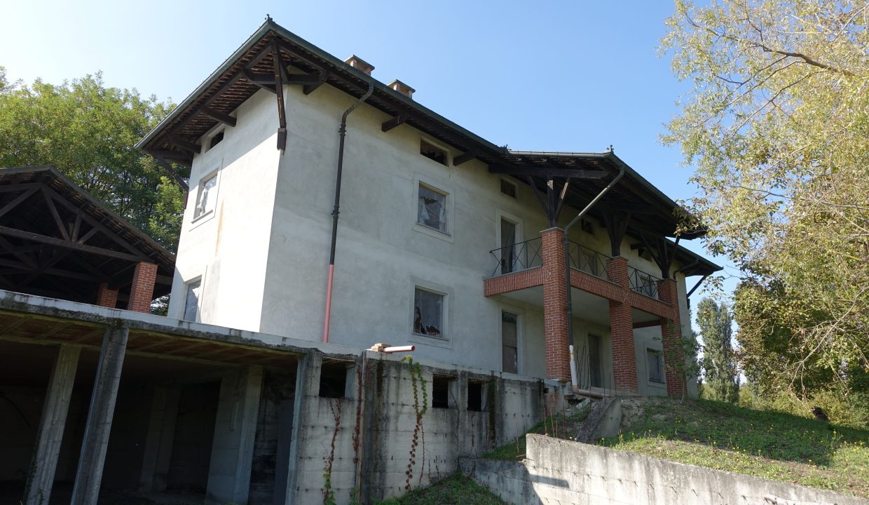 caseinpiemonte_canelli_home_monferrato_barbera_piemonte_cp-168608866