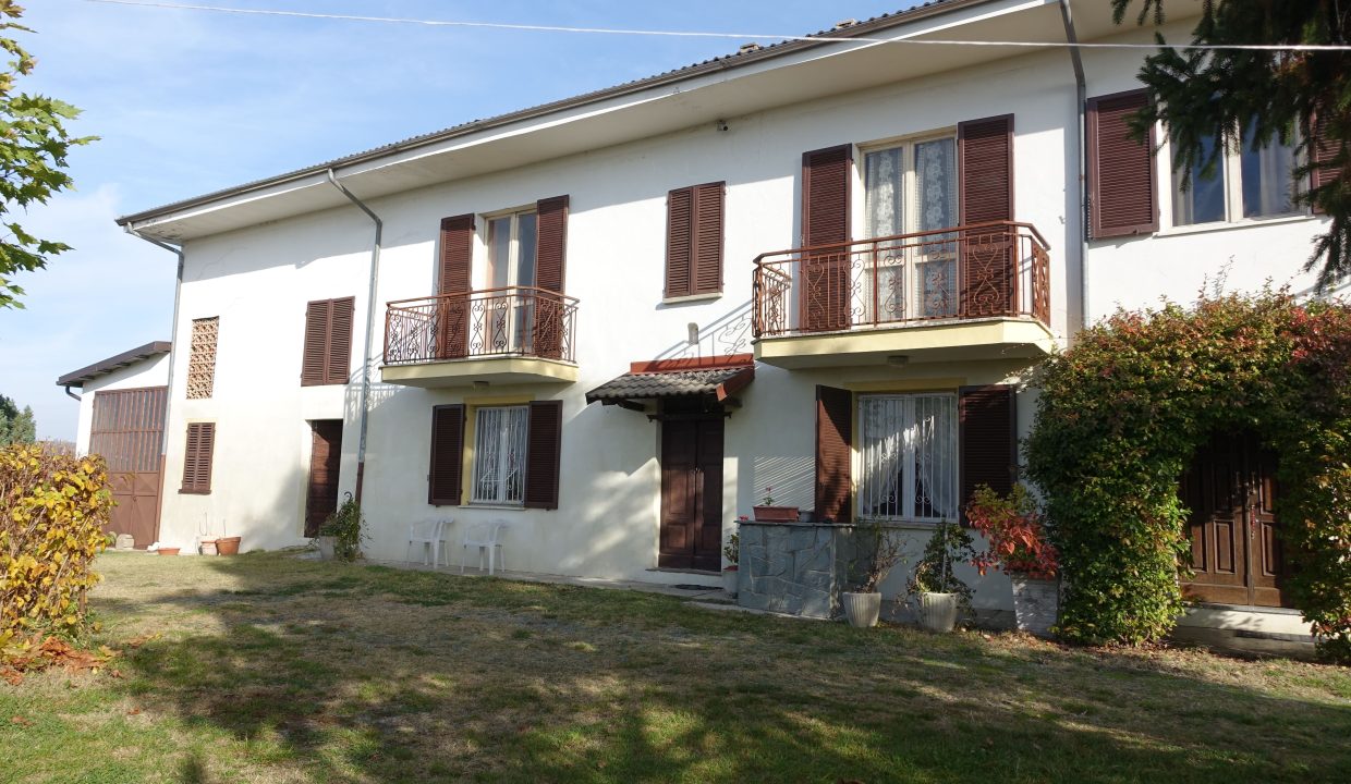 CP-1695_Costigliole_fabiana_elianne_unesco_barbera_piemonte_asti_nizza_alba (2)