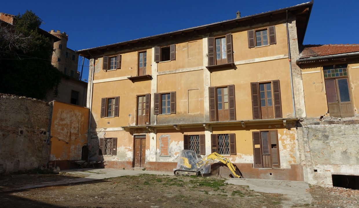 CP-1700_Calosso_fabiana_elianne_unesco_monferrato_barbera_piemonte.jpg09308