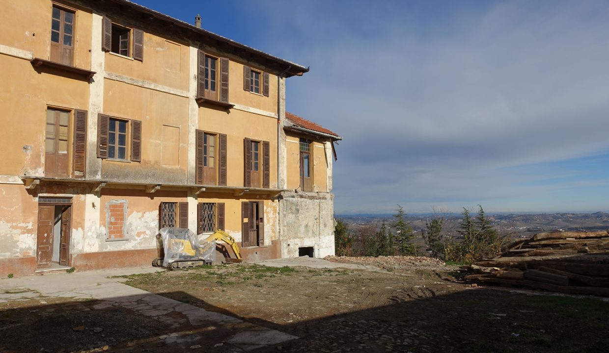 CP-1700_Calosso_fabiana_elianne_unesco_monferrato_barbera_piemonte.jpg09310