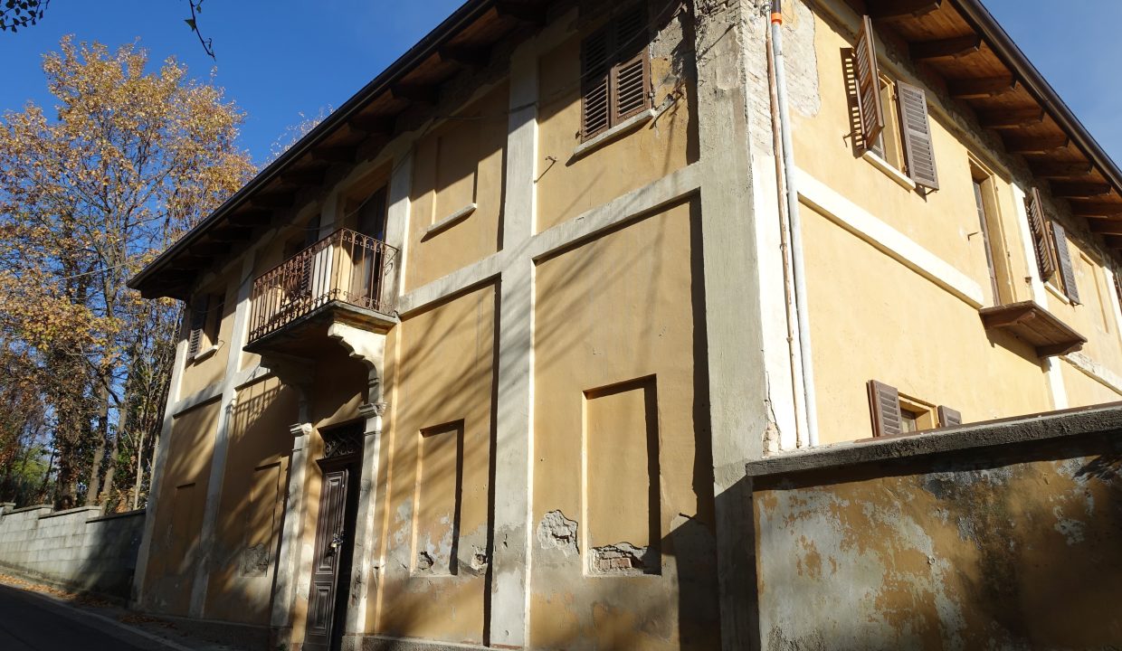 CP-1700_Calosso_fabiana_elianne_unesco_monferrato_barbera_piemonte.jpg09314