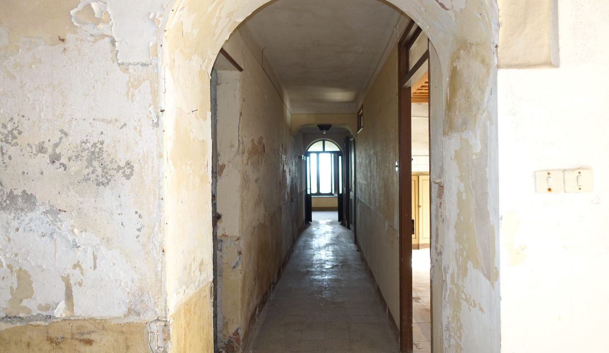 CP-1700_Calosso_fabiana_elianne_unesco_monferrato_barbera_piemonte.jpg09329