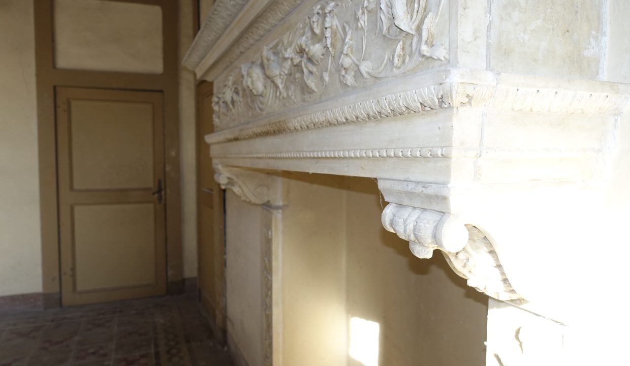 CP-1700_Calosso_fabiana_elianne_unesco_monferrato_barbera_piemonte.jpg09363