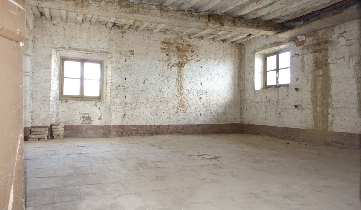 CP-1700_Calosso_fabiana_elianne_unesco_monferrato_barbera_piemonte.jpg09392