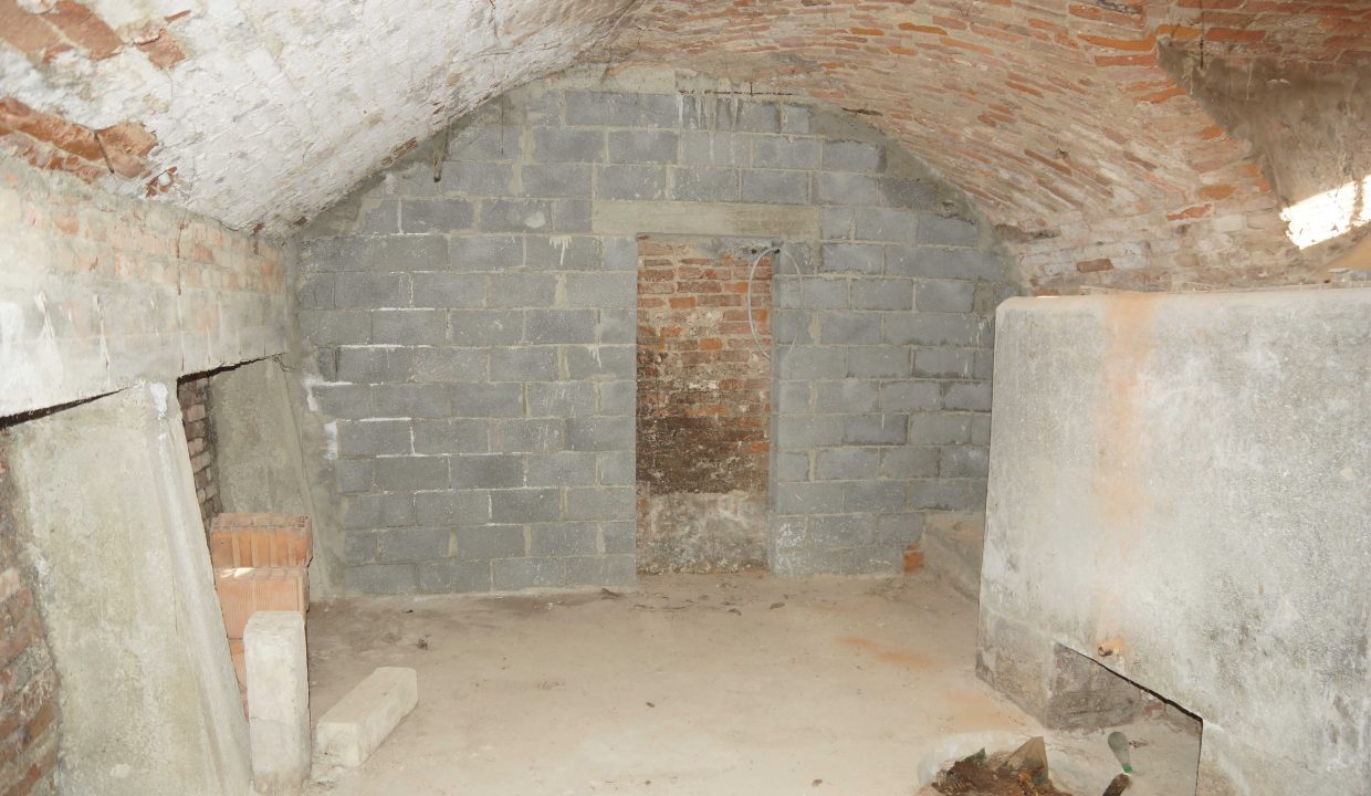 cp-1698-caseinpiemonte-unesco-montegrosso-realestate-elianne-fabiana (11)