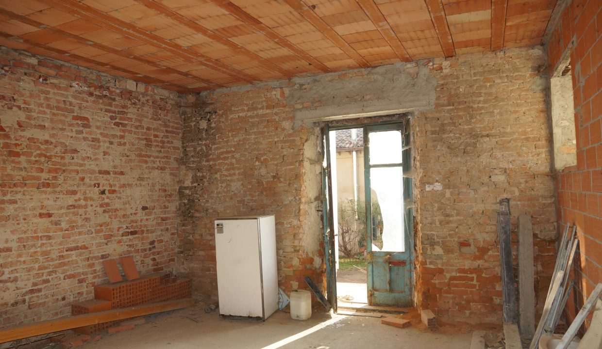 cp-1698-caseinpiemonte-unesco-montegrosso-realestate-elianne-fabiana (14)