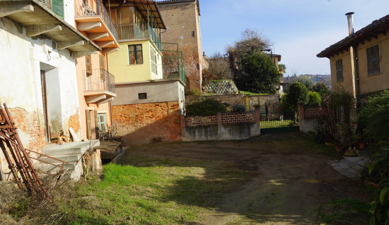 cp-1698-caseinpiemonte-unesco-montegrosso-realestate-elianne-fabiana (16)