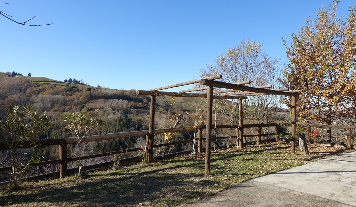 CP-1702_Canelli_fabiana_elianne_unesco_monferrato_barbera_piemonte.jpg09433