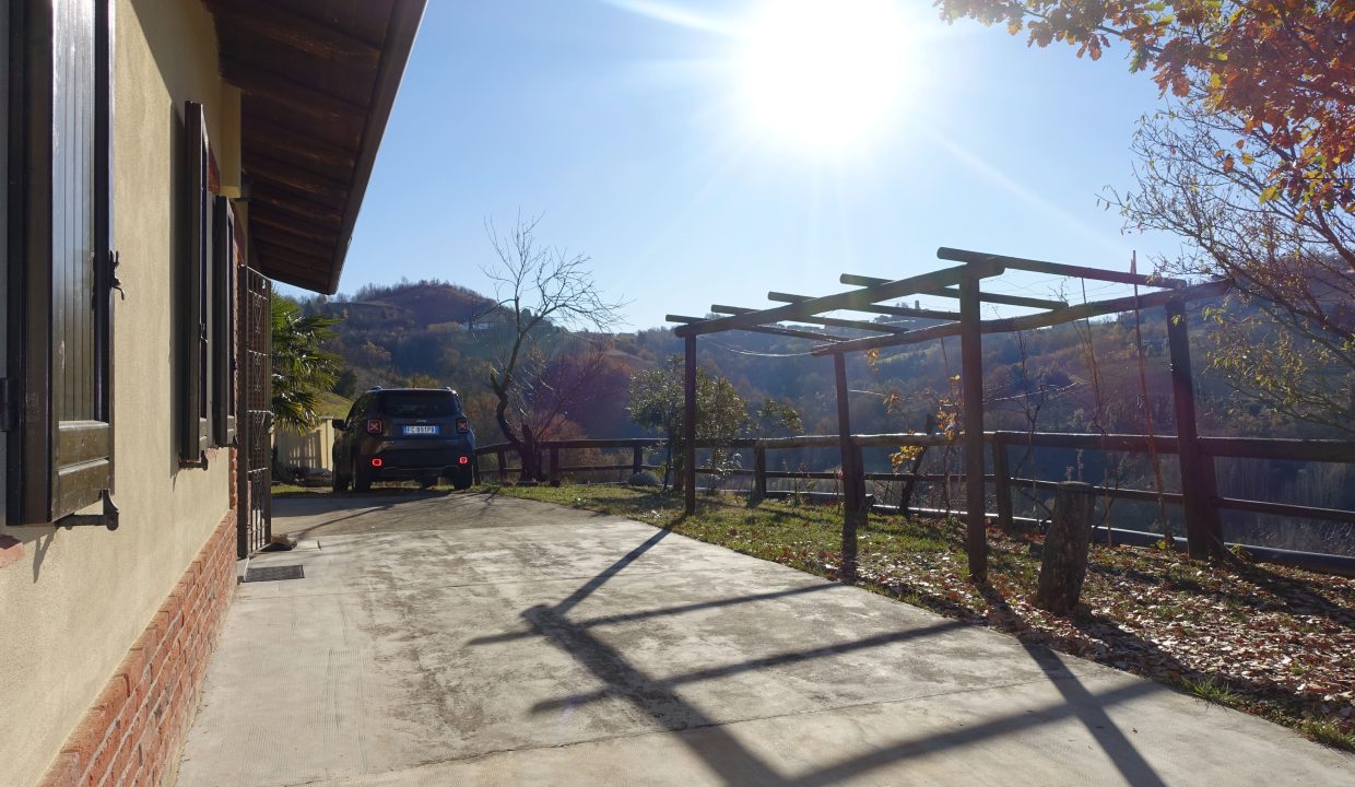 CP-1702_Canelli_fabiana_elianne_unesco_monferrato_barbera_piemonte.jpg09458