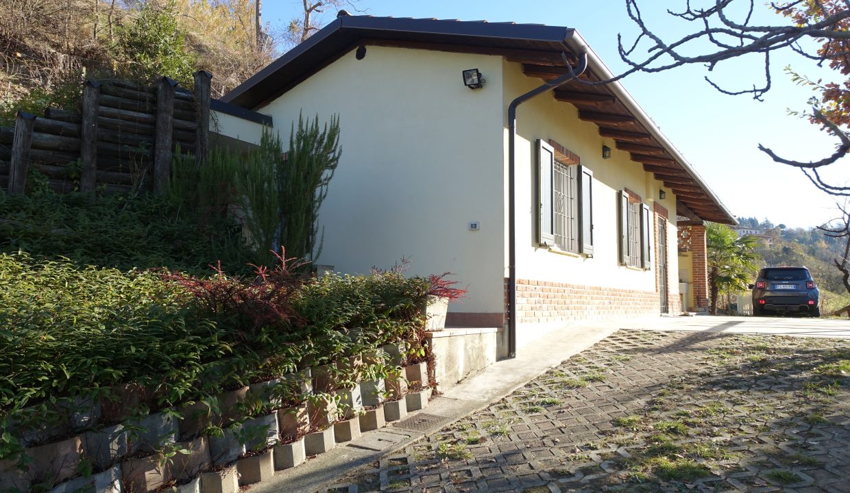 CP-1702_Canelli_fabiana_elianne_unesco_monferrato_barbera_piemonte.jpg09467