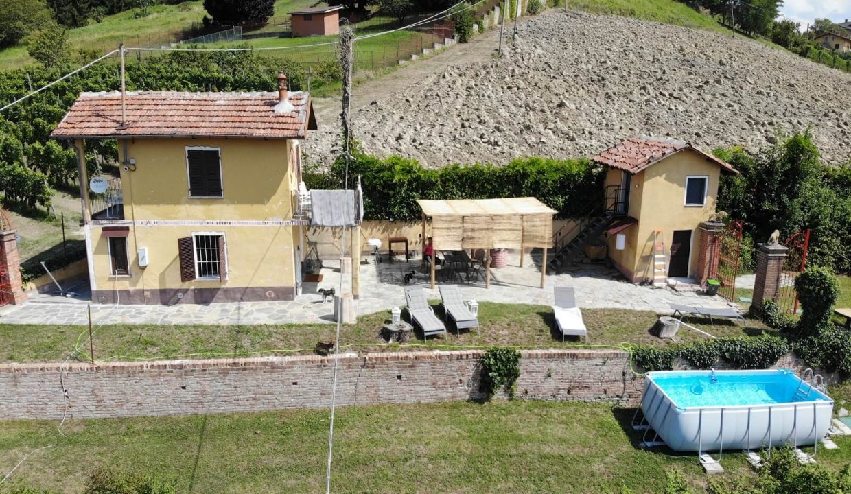 CP-1714_monforte_alba_barolo_elianne_fabiana_piemonte_langhe_unesco_property_project_unique_realestate (25)