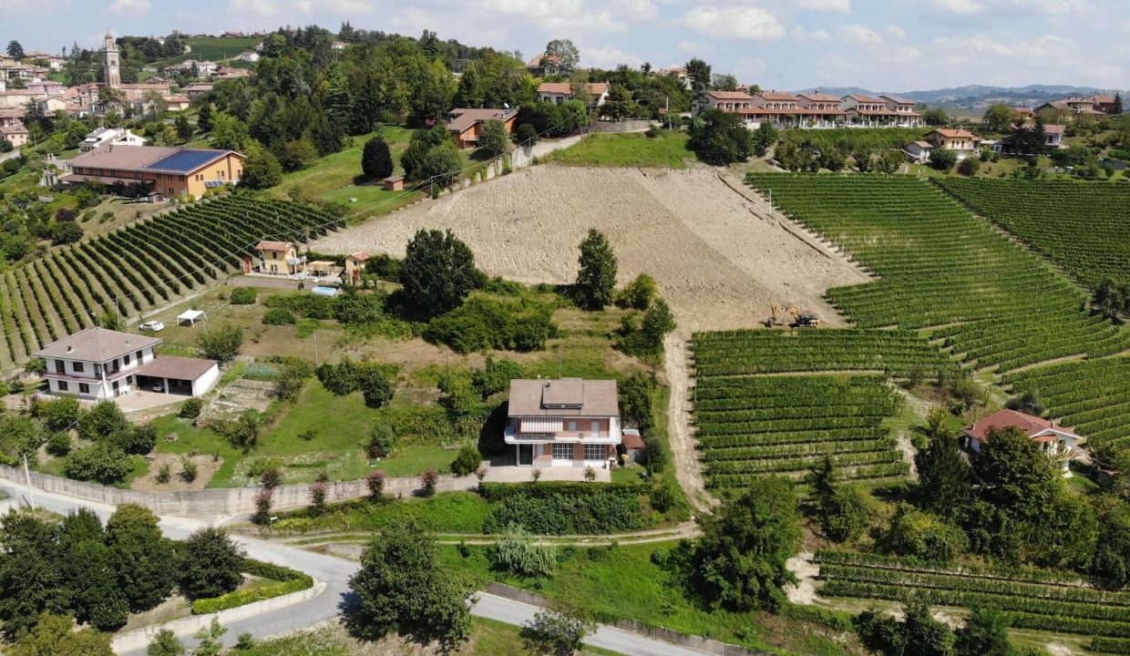 CP-1714_monforte_alba_barolo_elianne_fabiana_piemonte_langhe_unesco_property_project_unique_realestate (27)