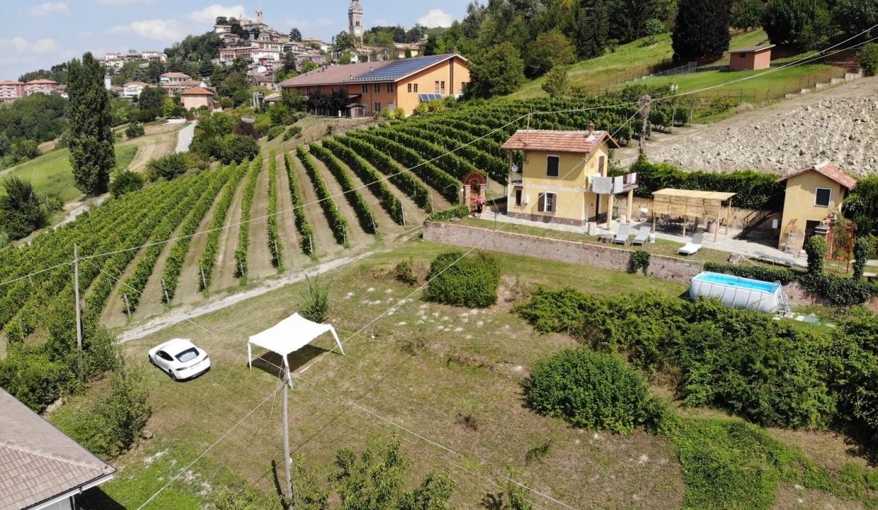 CP-1714_monforte_alba_barolo_elianne_fabiana_piemonte_langhe_unesco_property_project_unique_realestate (28)