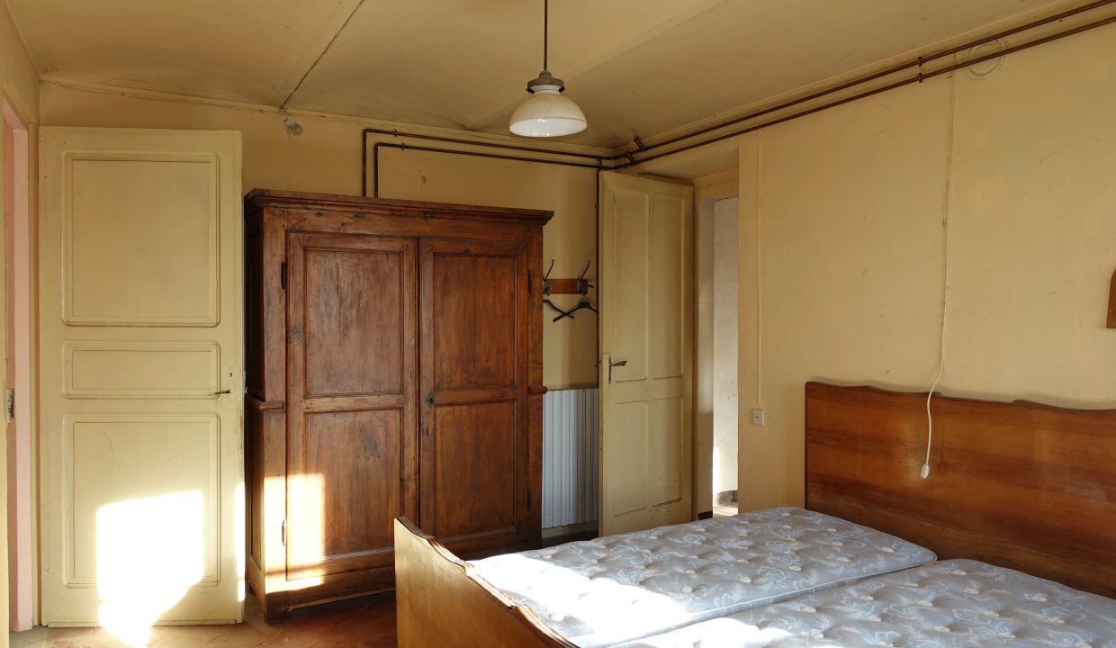 CP-1715_Calosso_fabiana_elianne_unesco_monferrato_piemonte.jpg09805