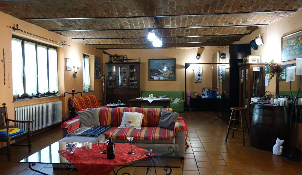 CP-1721_Canale_fabiana_elianne_unesco_roero_piemonte.jpg00076