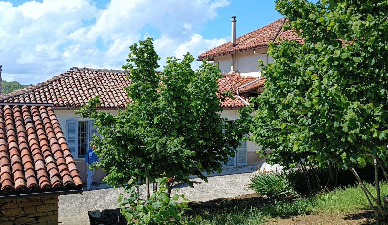 CC-1748_santostefanobelbo_caseinpiemonte_elianne_fabiana_cascina_piemonte_realestate_belbo (10)