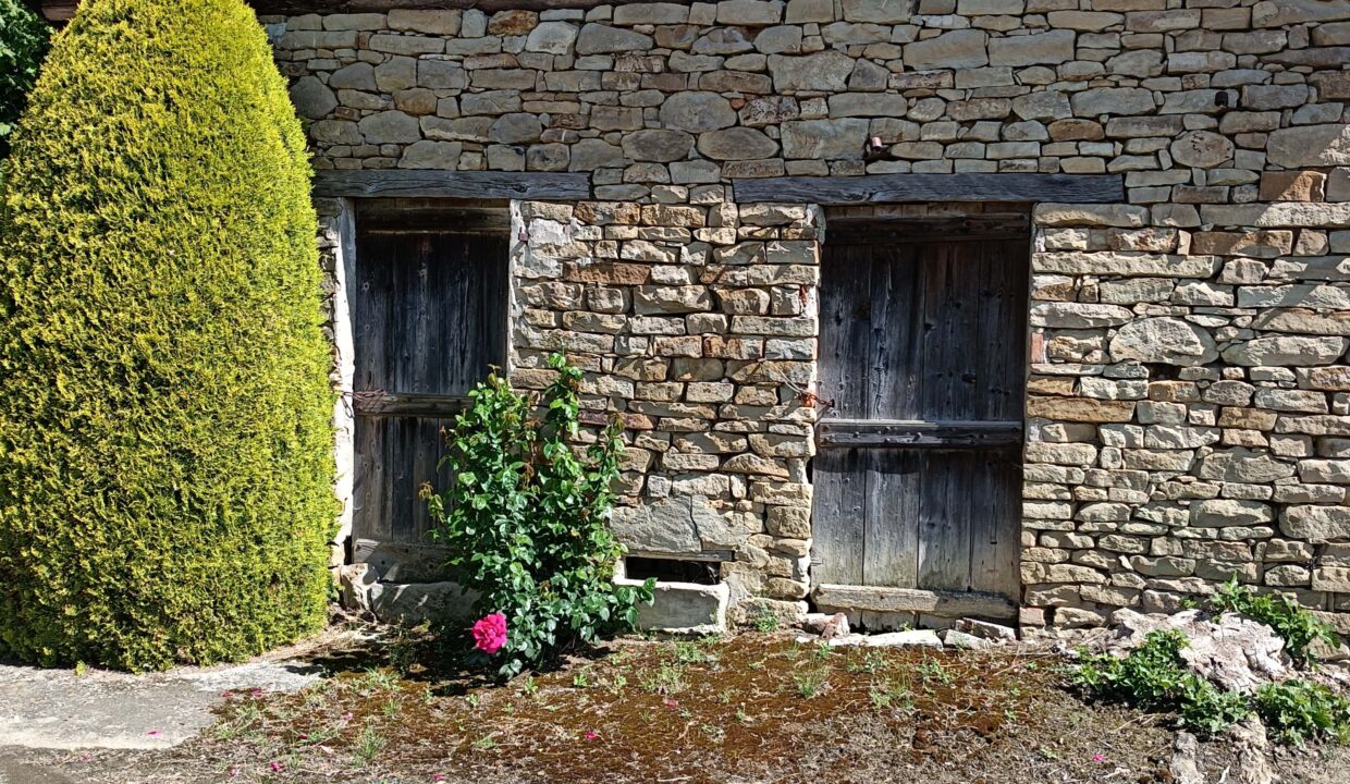 CC-1748_santostefanobelbo_caseinpiemonte_elianne_fabiana_cascina_piemonte_realestate_belbo (8)