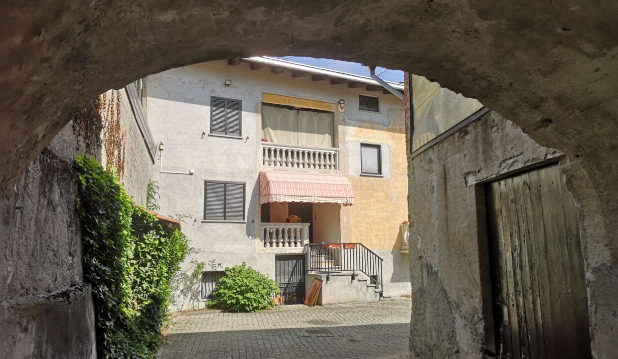CP_1756_caseinpiemonte_fabiana_elianne_canavese_ivrea_realestate_piemonte-investment (19)