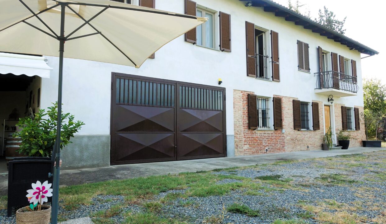 case-in-piemonte-piedmont-properties-real-estate-eli-anne-fabiana (1)