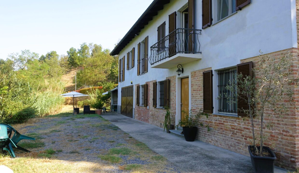 case-in-piemonte-piedmont-properties-real-estate-eli-anne-fabiana (5)